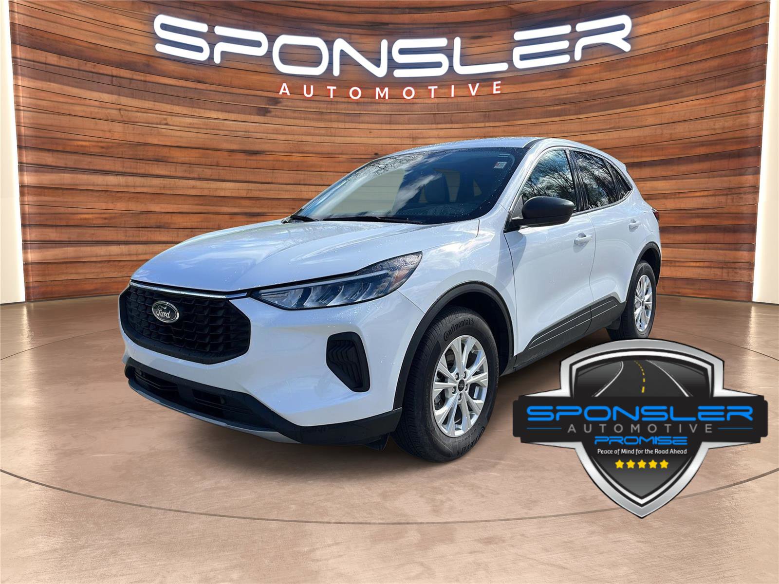 Used 2023 Ford Escape Active AWD/4WD image 1