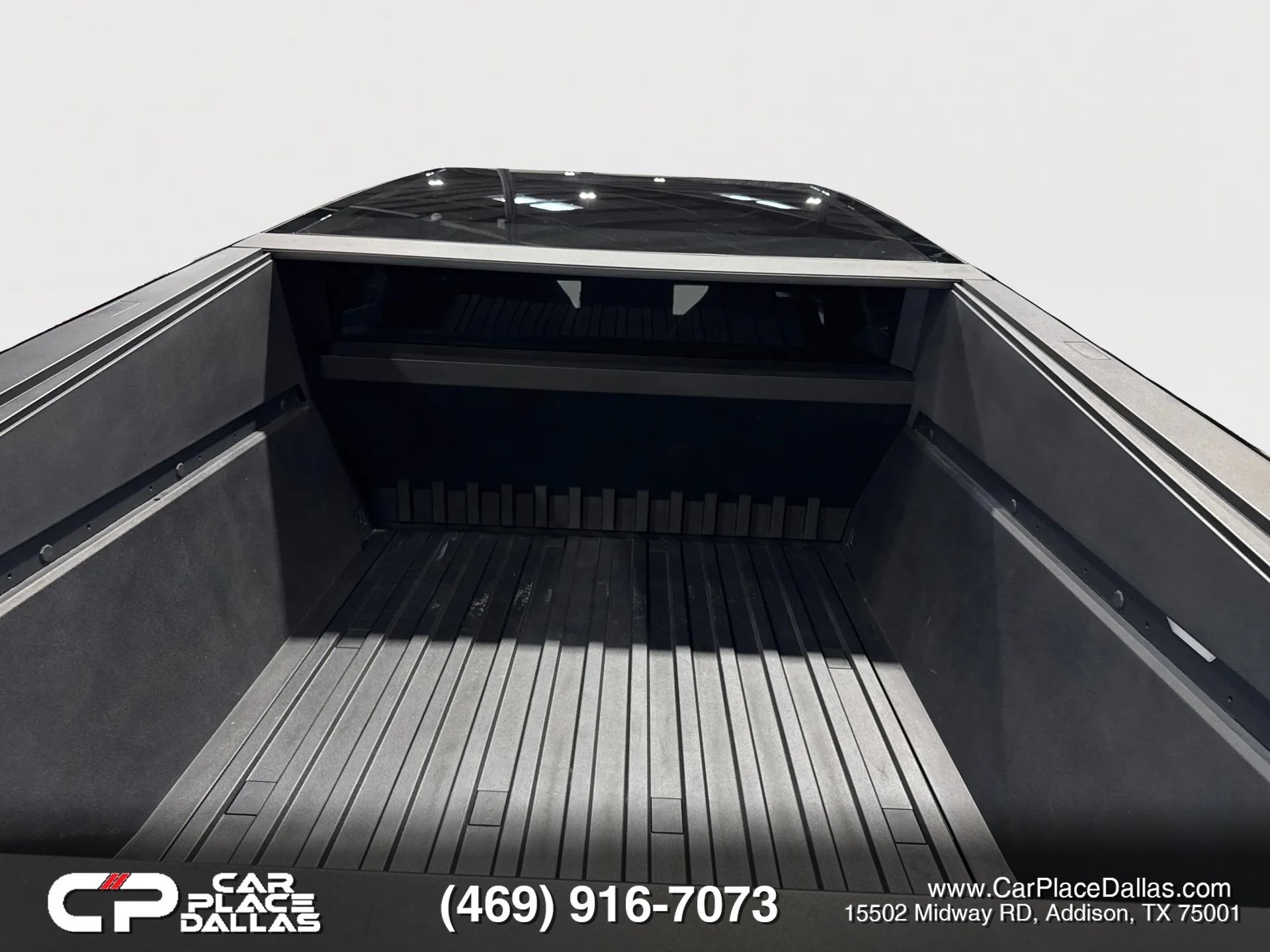 Used 2025 Tesla Cybertruck 2WD Crew Cab image 20