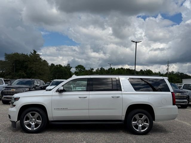 Used 2018 Chevrolet Suburban LT RWD image 6