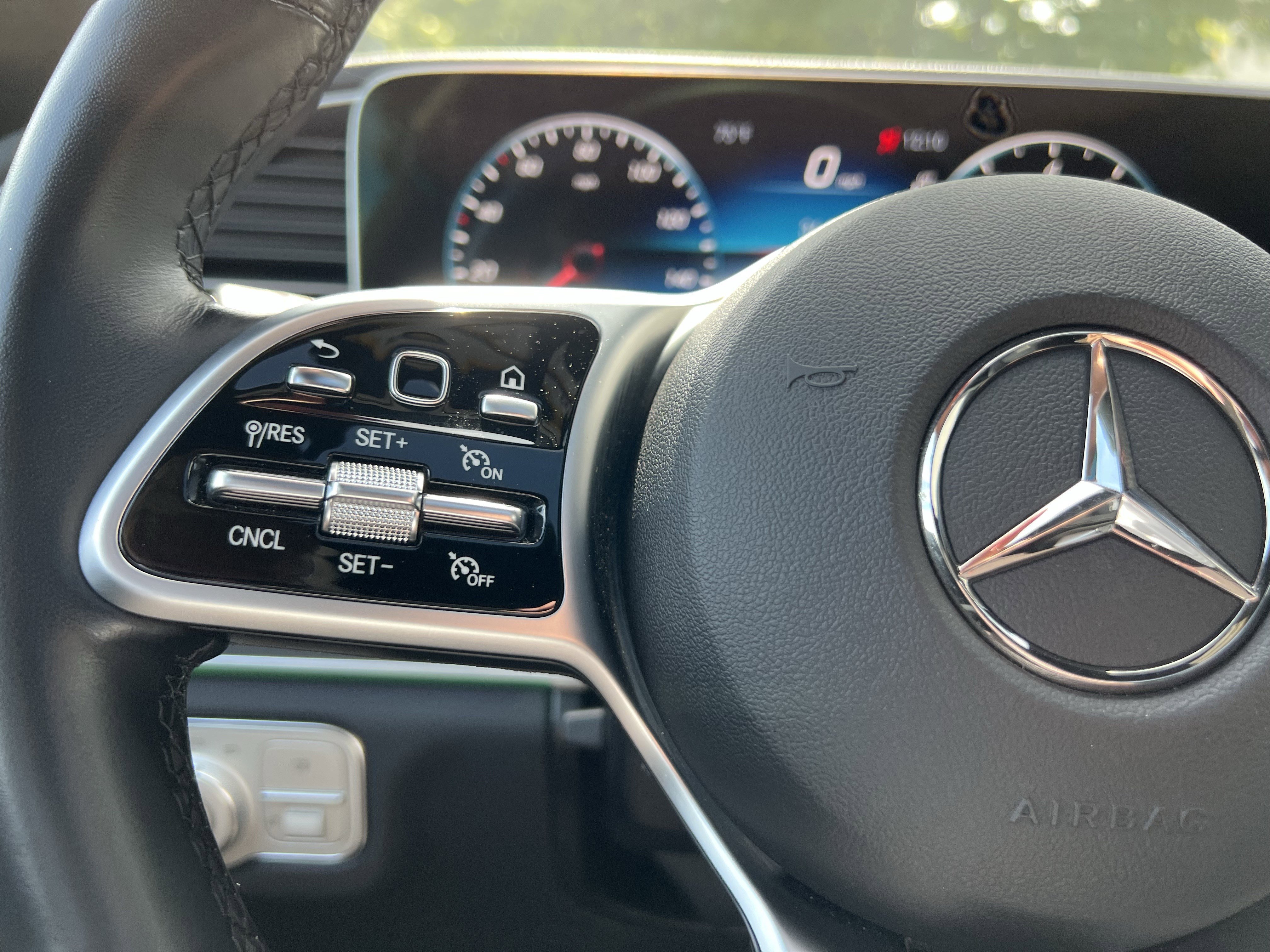 Certified 2023 Mercedes-Benz GLE 350 w/ Premium Package image 19