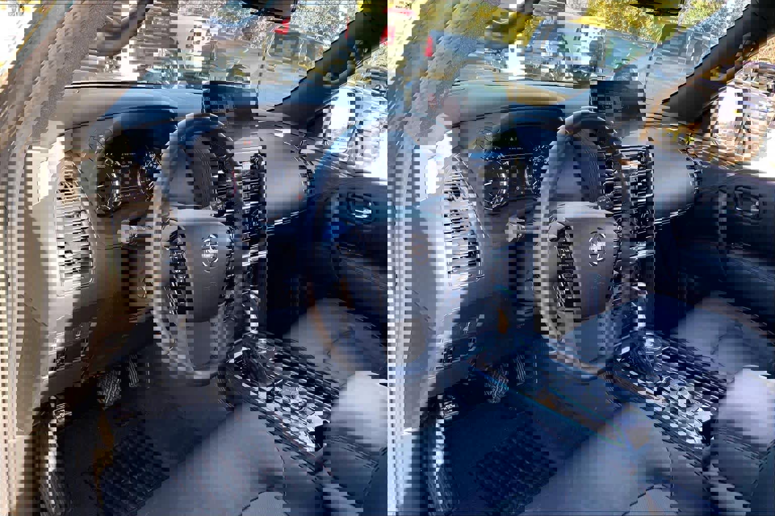 Used 2021 Nissan Armada SL w/ Midnight Edition Package image 17