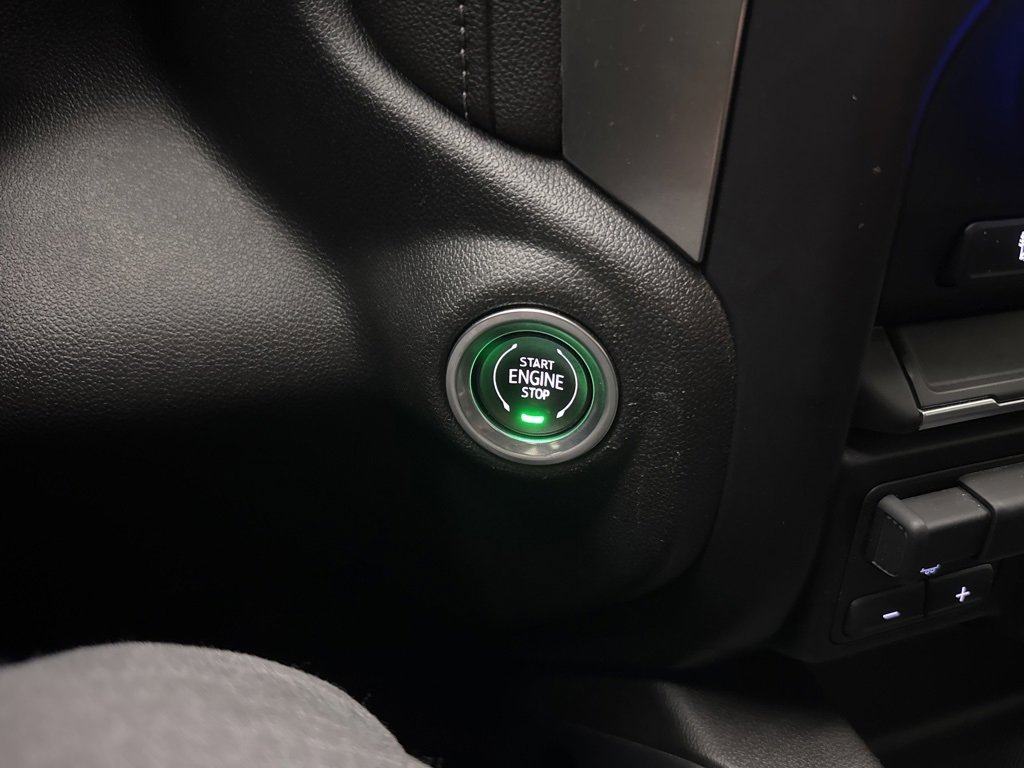 Used 2021 Chevrolet Silverado 1500 RST image 25