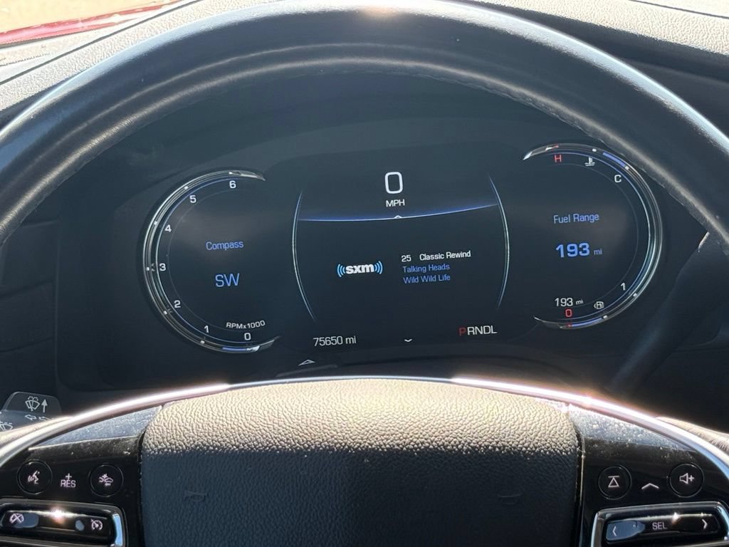 Used 2019 Cadillac Escalade Luxury AWD/4WD image 18