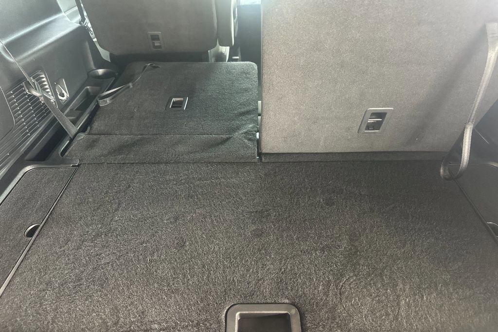 Certified 2023 Ford Explorer XLT image 18