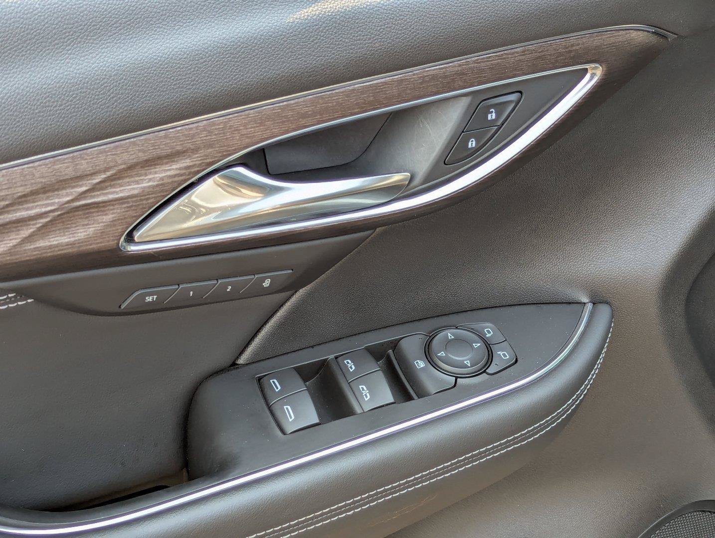 Used 2023 Buick Envision Avenir AWD/4WD image 11