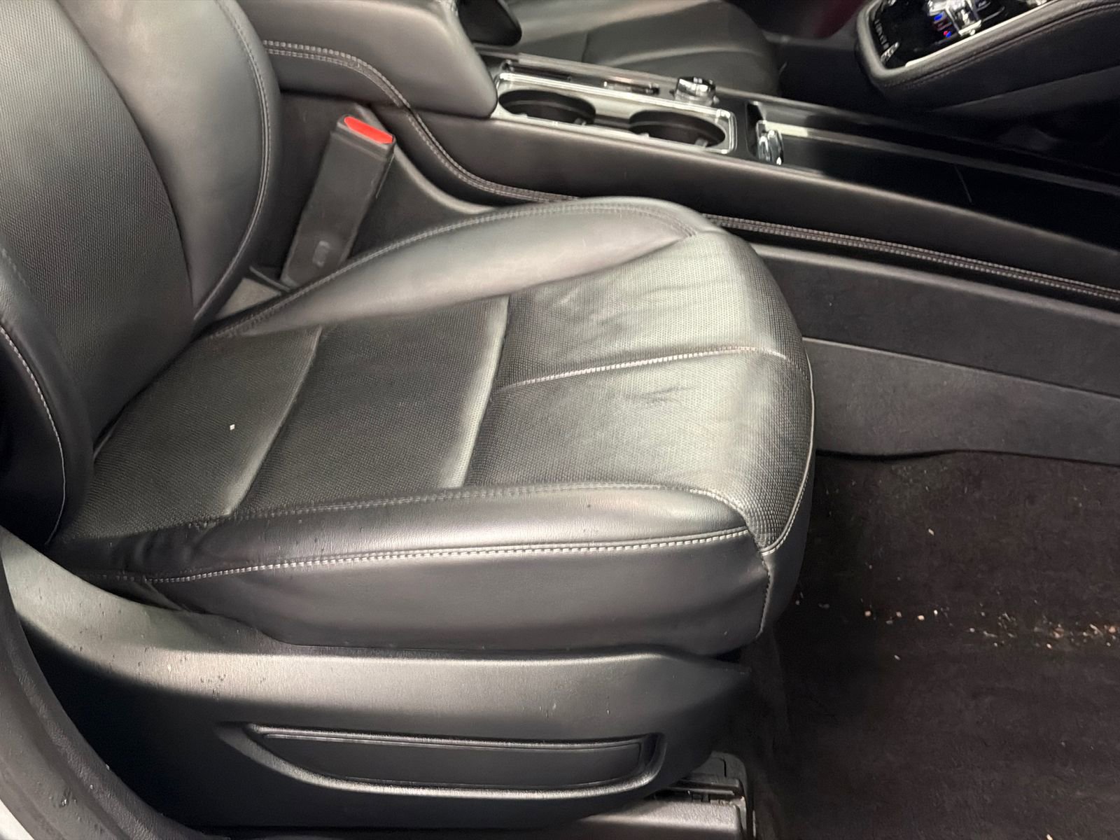 Used 2022 Lincoln Corsair AWD w/ Premium Package image 11