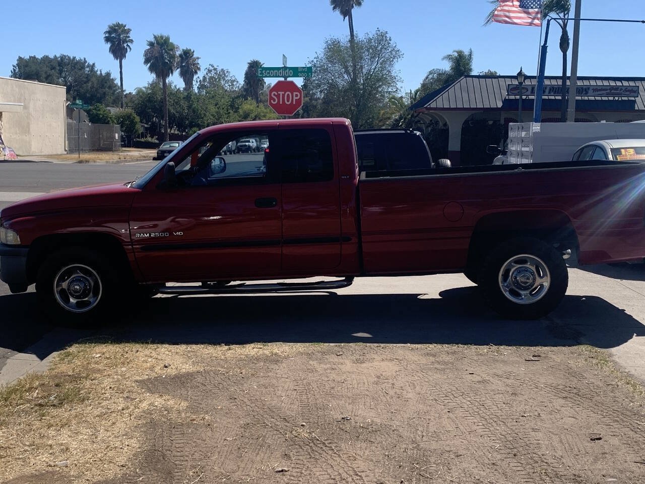 Used 2000 Dodge Ram 2500 Truck 2WD Quad Cab image 2