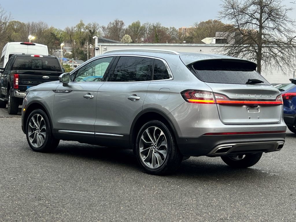 Used 2023 Lincoln Nautilus Reserve w/ Equipment Group 201A image 5
