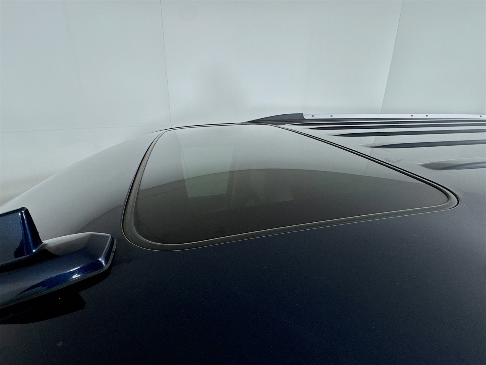 Used 2017 GMC Yukon XL Denali w/ Open Road Package image 18