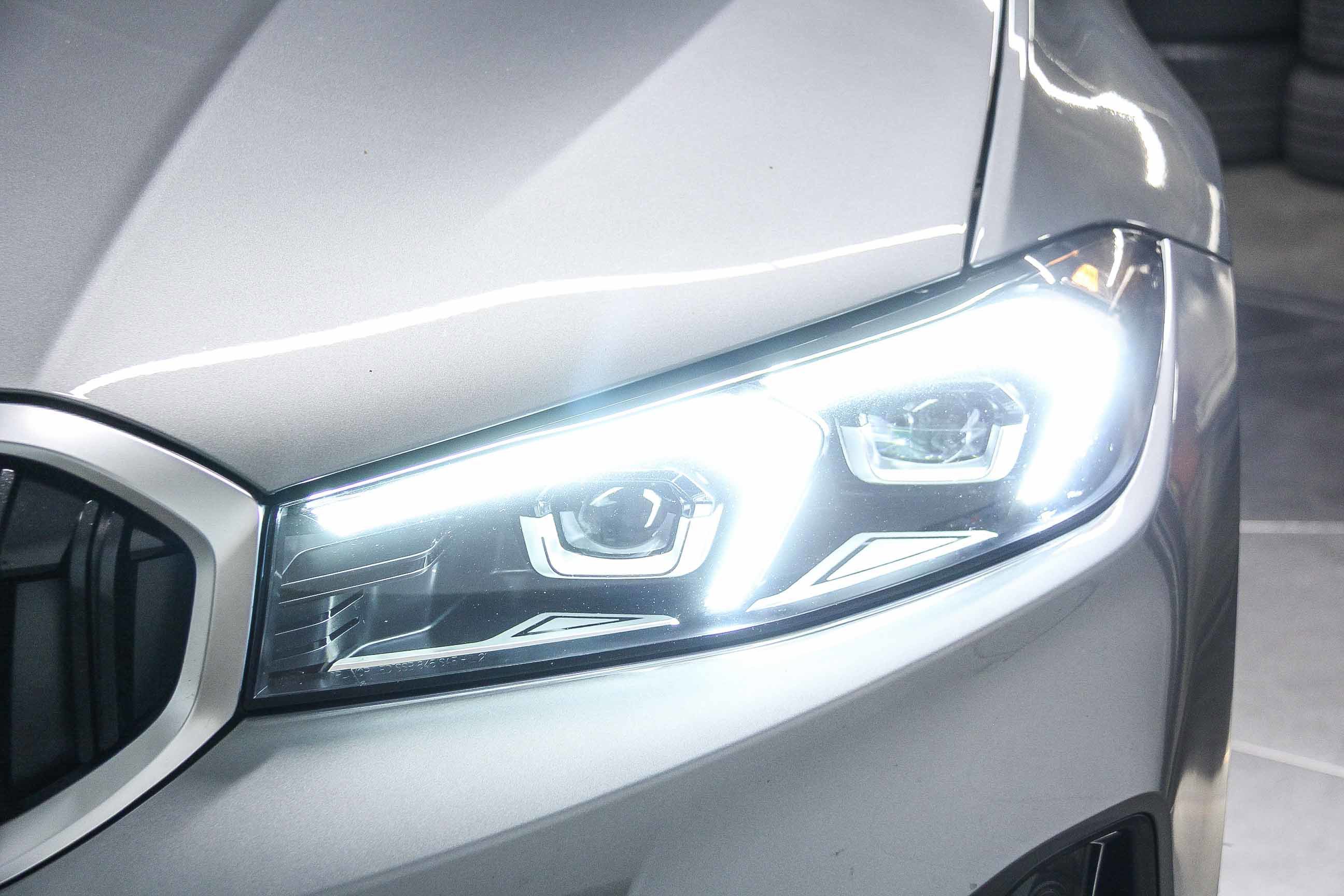 Used 2025 BMW 330i Sedan image 10