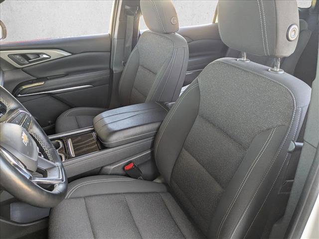 Used 2024 Chevrolet Traverse LT image 16