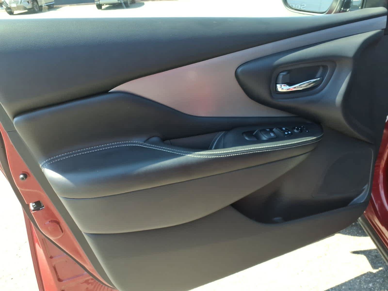 Certified 2020 Nissan Murano SV w/ Premium Package AWD/4WD image 10