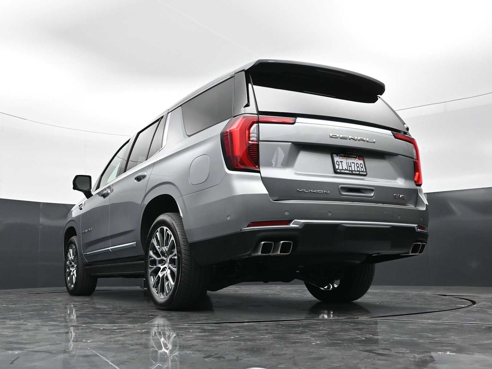 Used 2025 GMC Yukon Denali w/ Denali Reserve Package AWD/4WD image 31