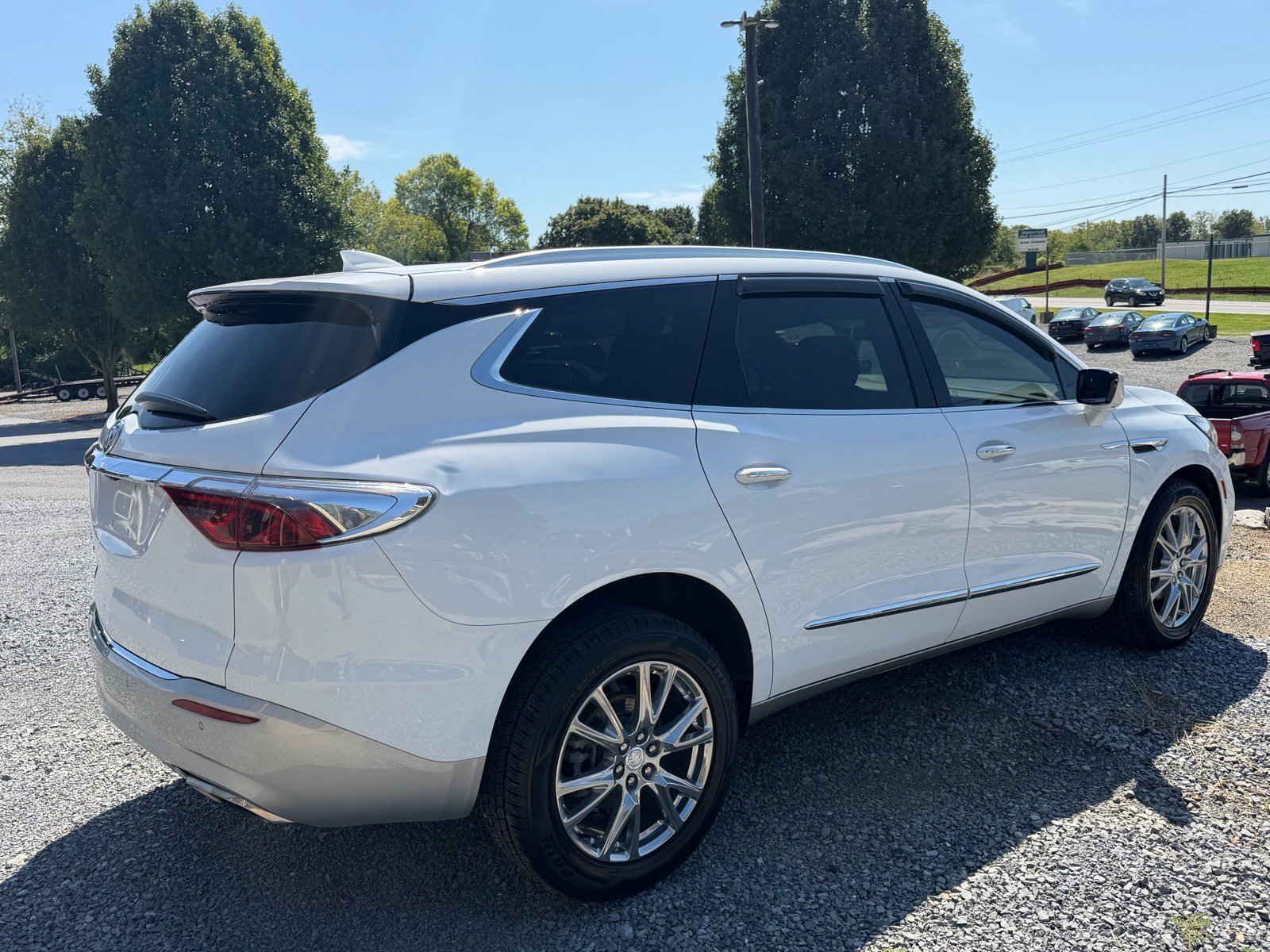 Used 2022 Buick Enclave Premium AWD/4WD image 4