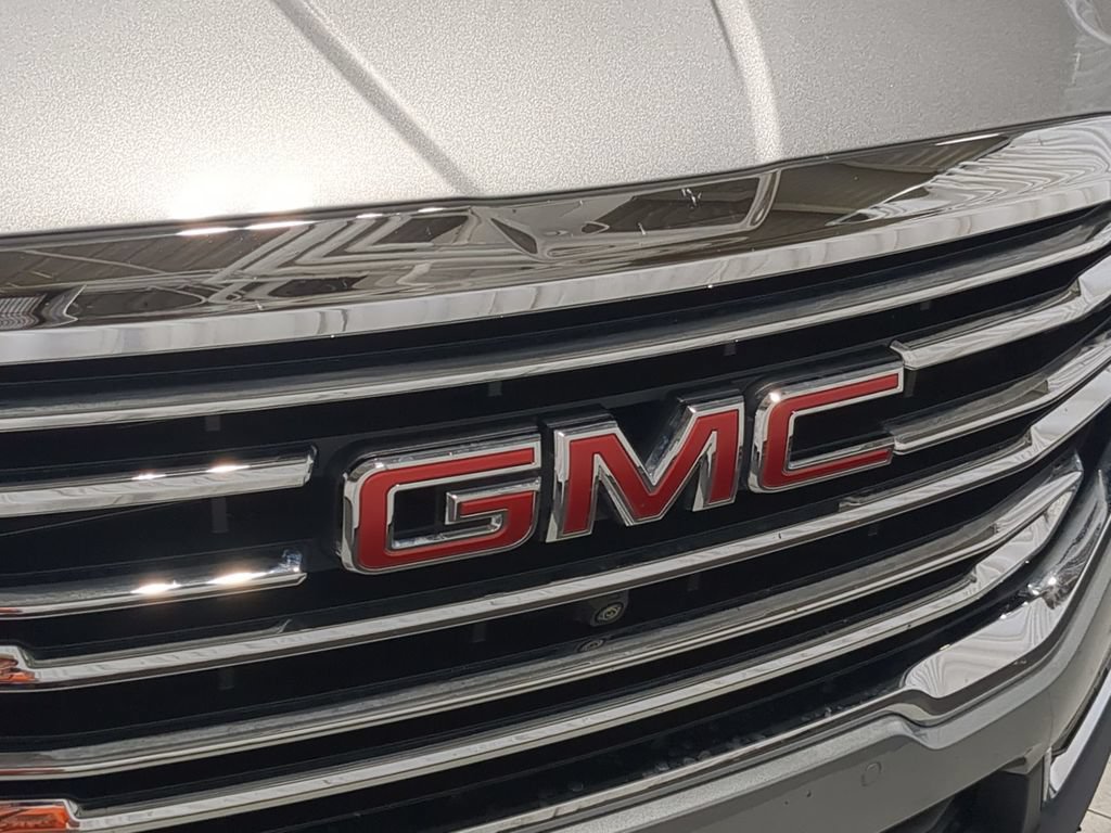 Used 2024 GMC Terrain SLT w/ Infotainment Package II AWD/4WD image 15
