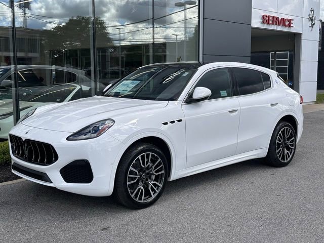 Used 2025 Maserati Grecale Modena AWD/4WD image 1
