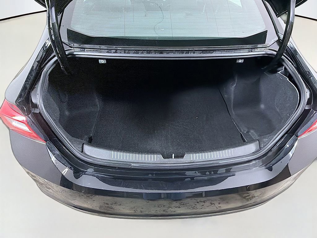 Used 2023 Chevrolet Malibu LT image 12