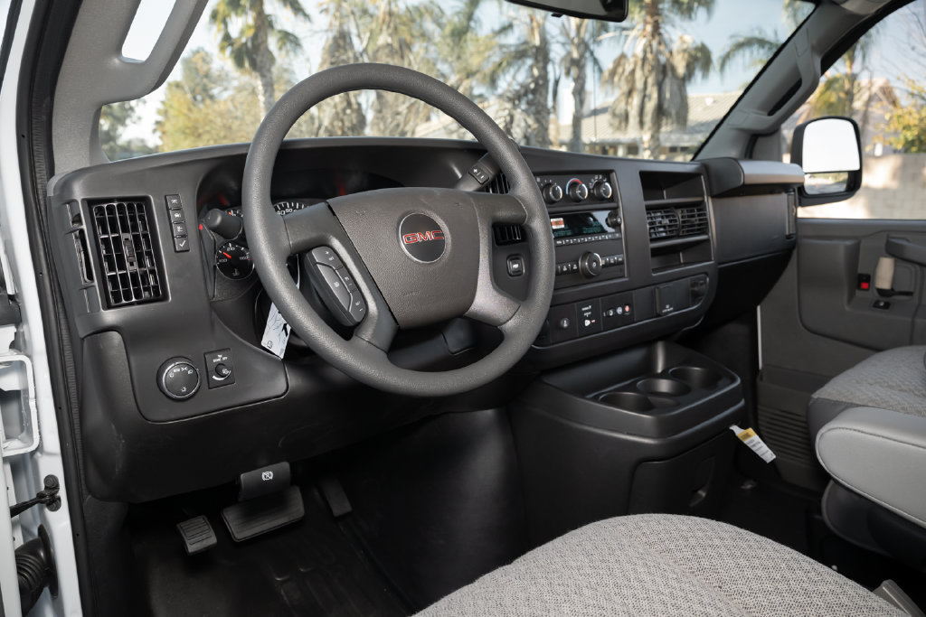 New 2025 GMC Savana 2500 Extended w/ Driver Convenience Package RWD image 12
