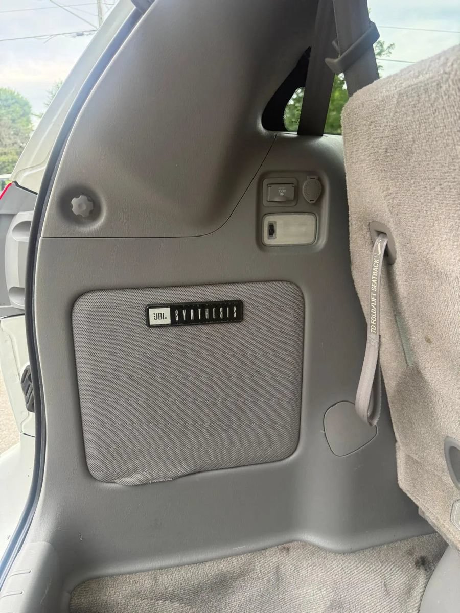 Used 2009 Toyota Sienna XLE FWD image 24