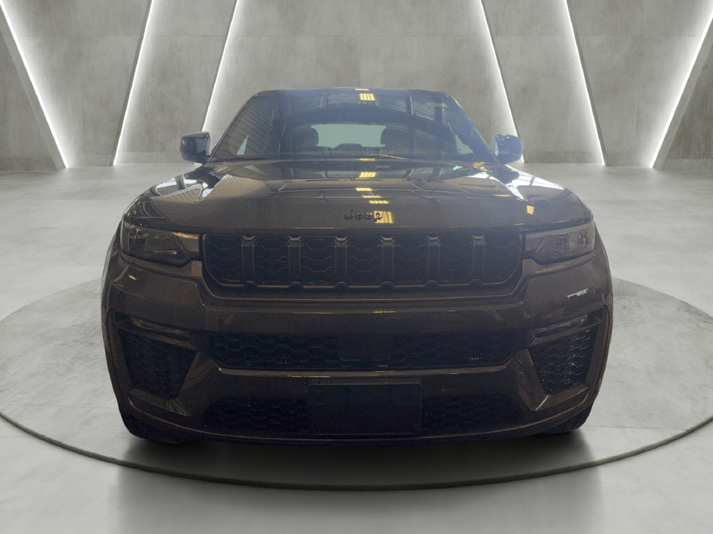 New 2026 Jeep Grand Cherokee Limited AWD/4WD image 2