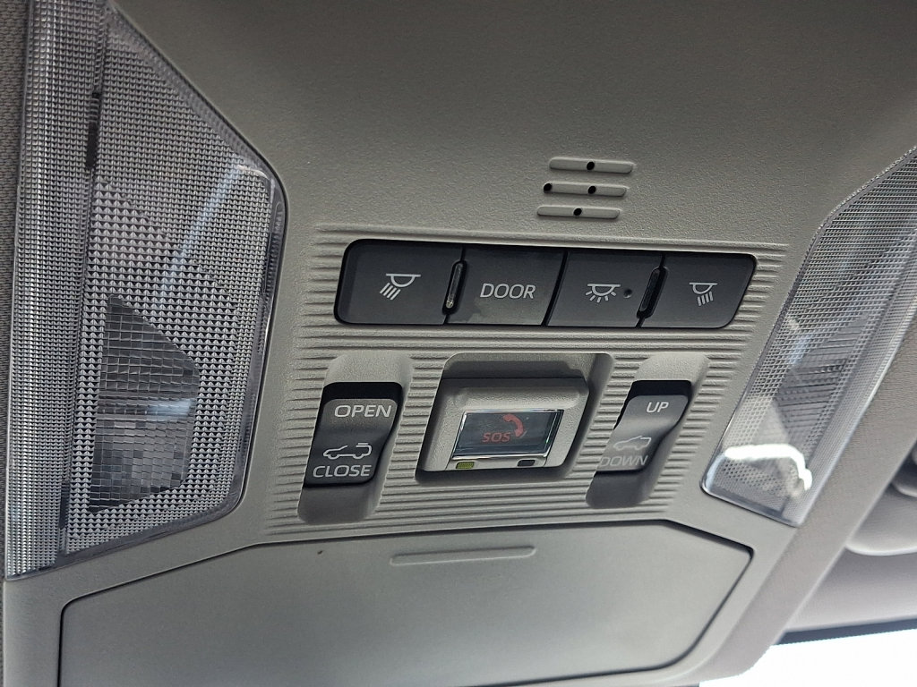 Used 2025 Toyota RAV4 XLE w/ Convenience Package AWD/4WD image 32