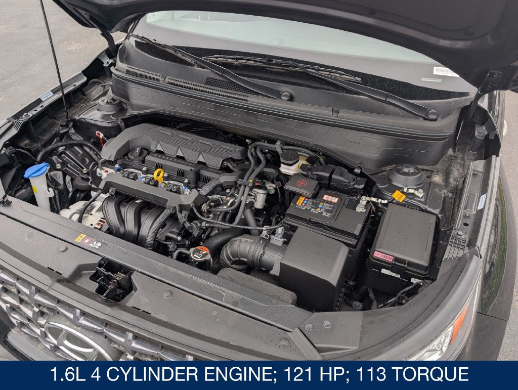 New 2026 Hyundai Venue SEL FWD image 31