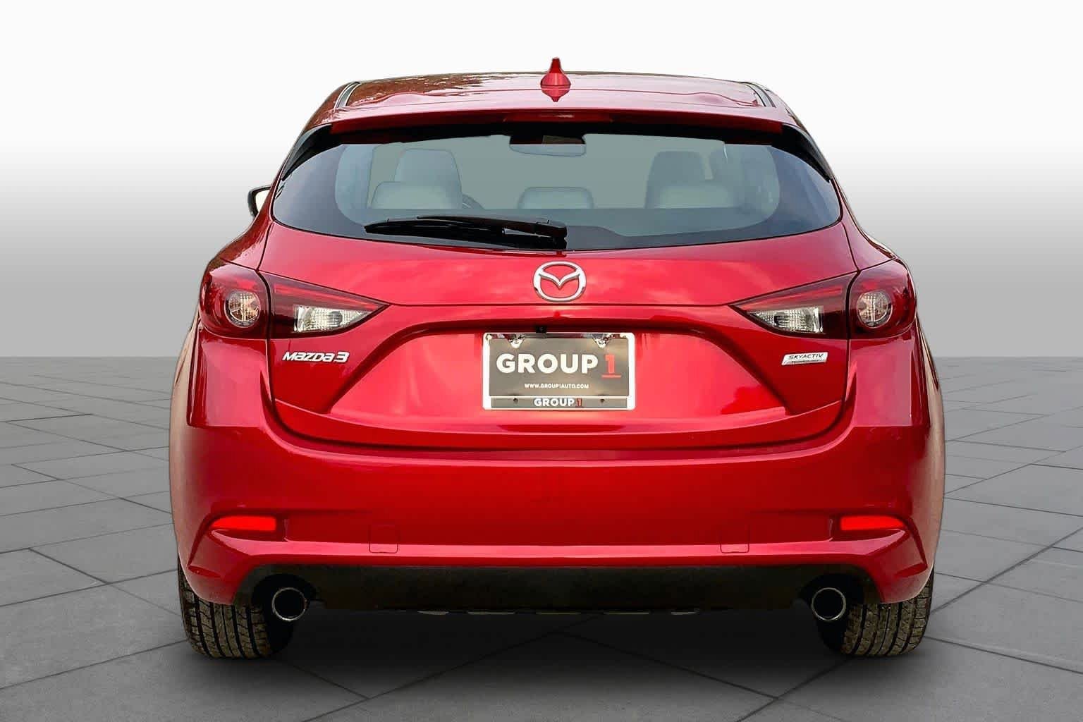 Used 2018 MAZDA MAZDA3 Grand Touring w/ Premium Equipment Package FWD image 5