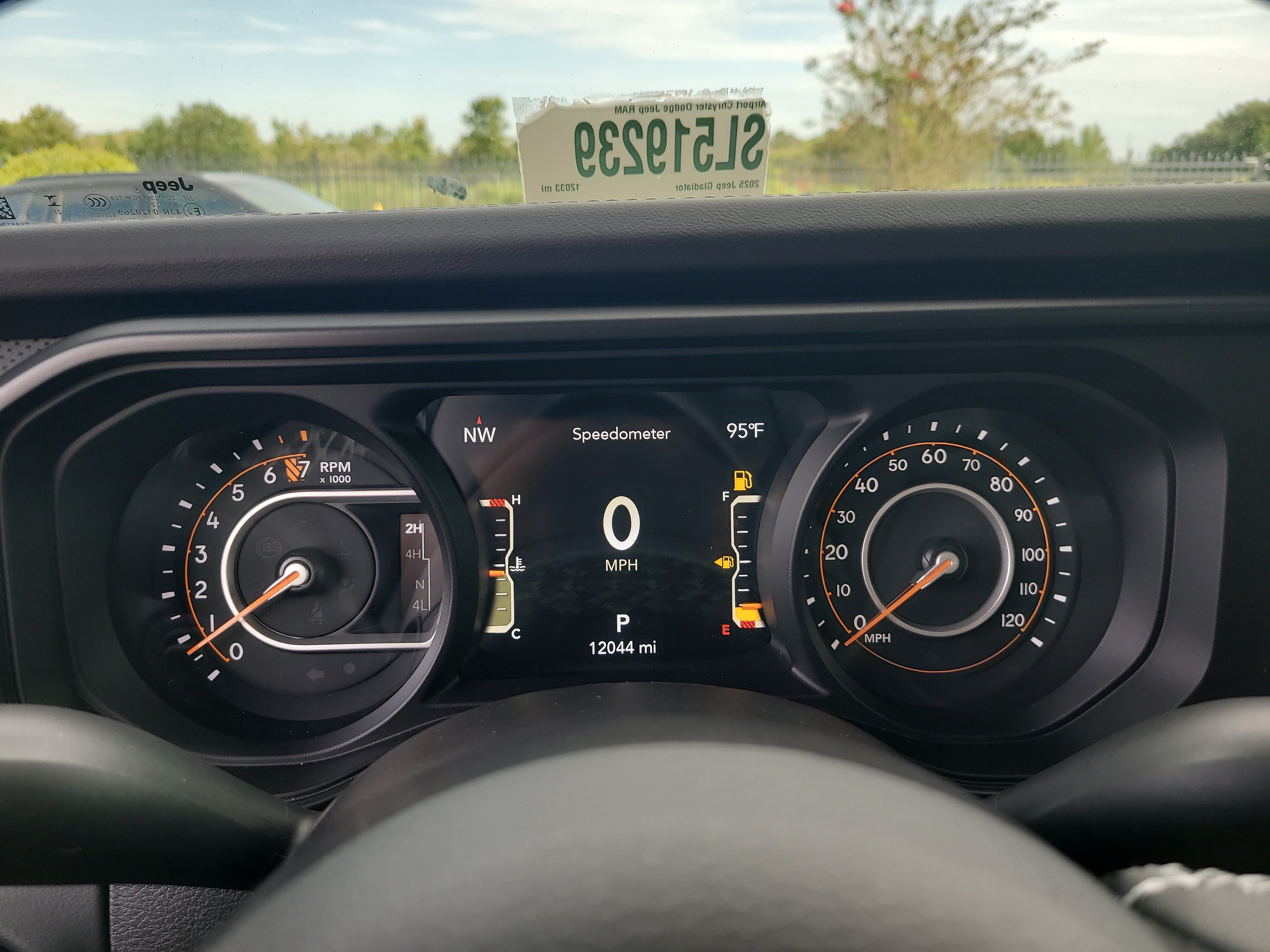 Used 2025 Jeep Gladiator Mojave w/ Safety Group AWD/4WD image 30