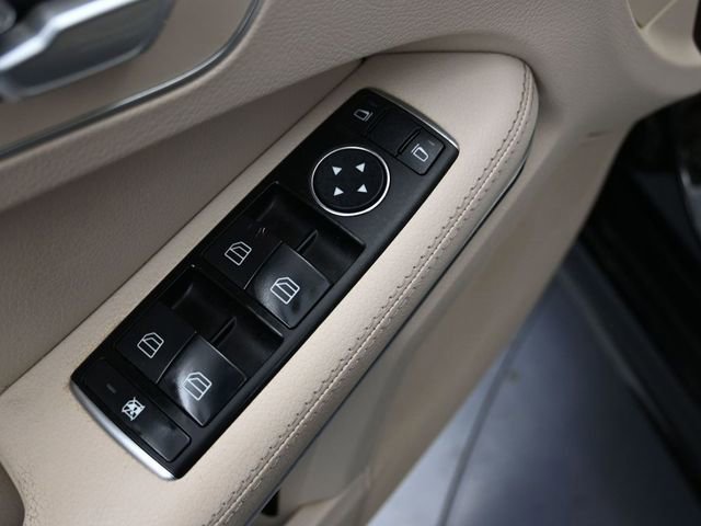 Used 2014 Mercedes-Benz E 350 4MATIC Sedan image 13