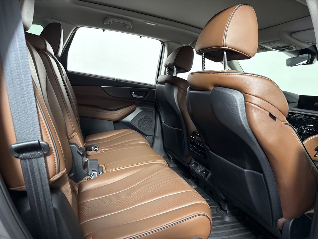Used 2023 Acura MDX SH-AWD w/ Advance Package image 19