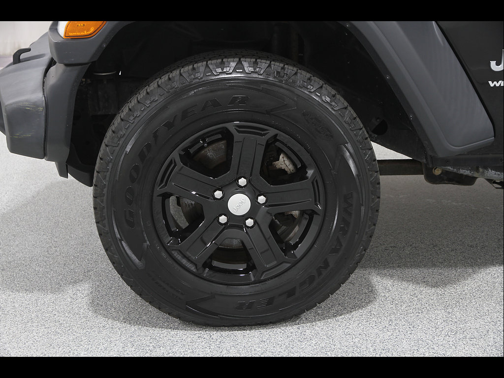 Used 2018 Jeep Wrangler Unlimited Sport S AWD/4WD image 23