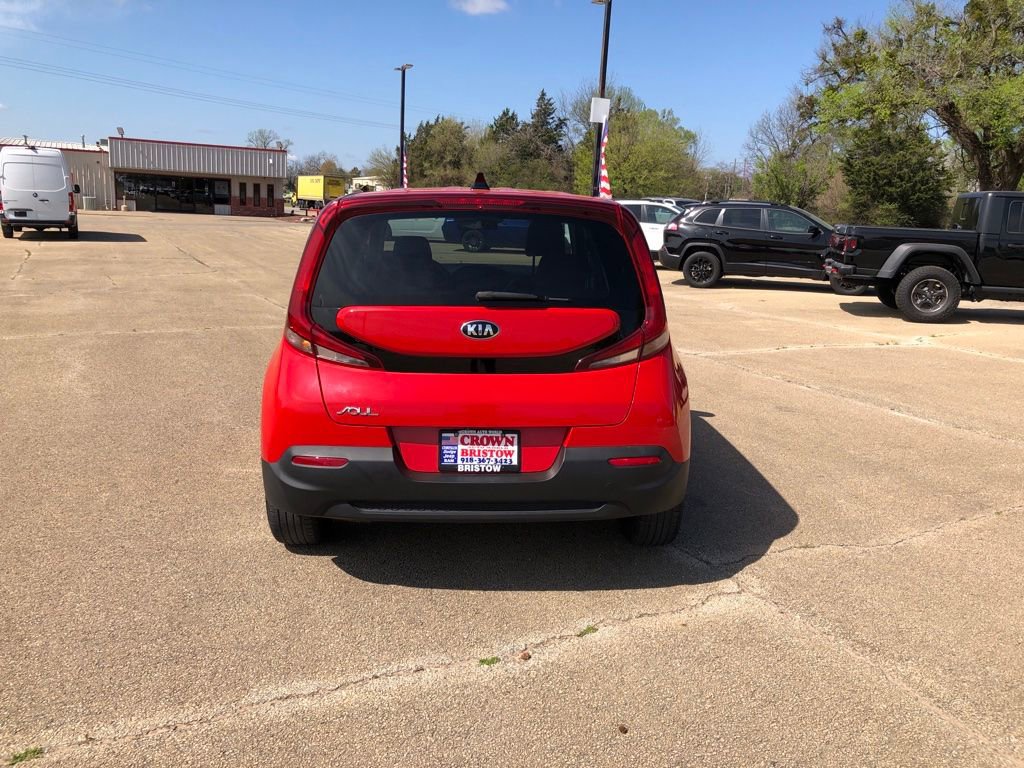 Used 2020 Kia Soul LX image 4