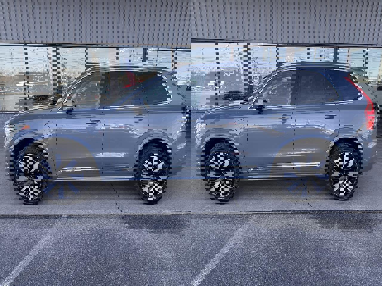 Used 2023 Volvo XC90 T8 Ultimate image 8