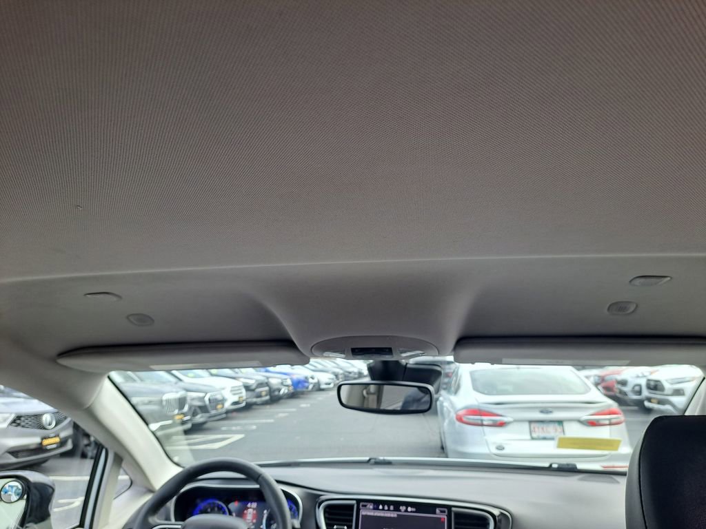 Used 2024 Chrysler Pacifica Touring-L image 29