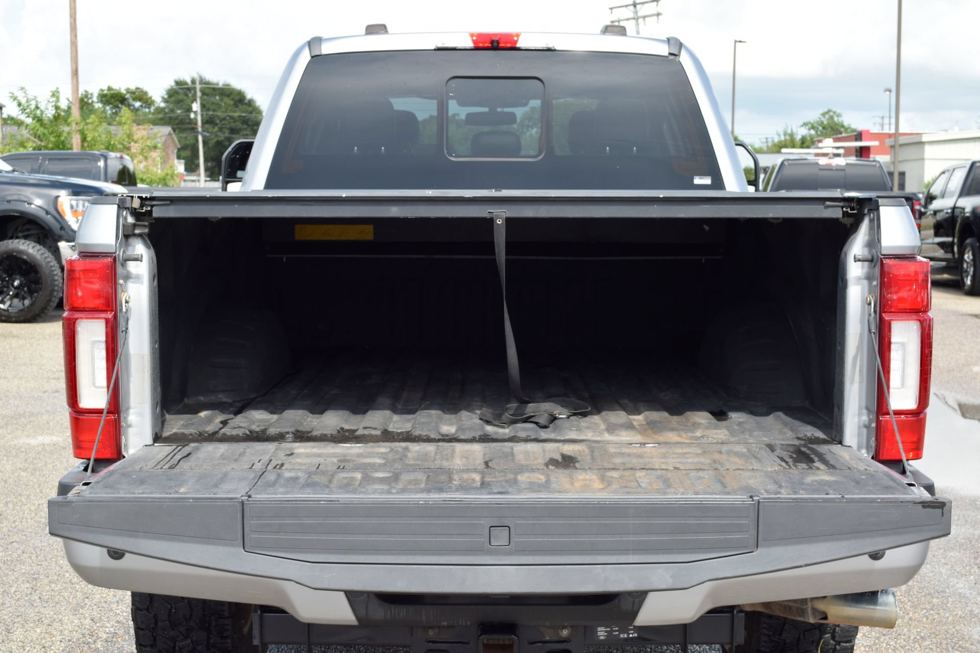 Used 2020 Ford F250 Platinum w/ FX4 Off-Road Package AWD/4WD image 20