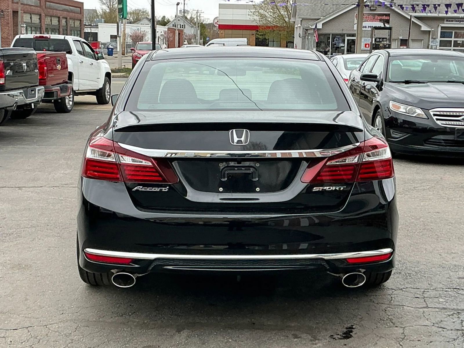 Used 2016 Honda Accord Sport image 5