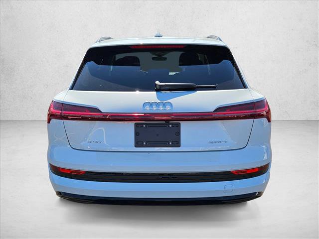 Used 2023 Audi e-tron Premium Plus w/ Premium Plus Package AWD/4WD image 7