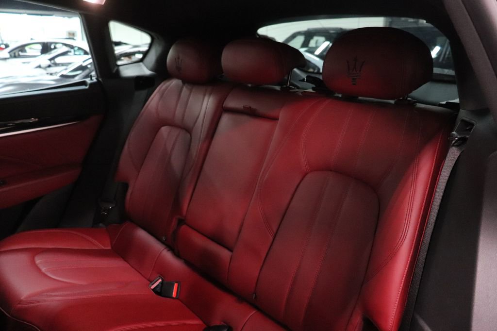 Used 2020 Maserati Levante GranSport image 15