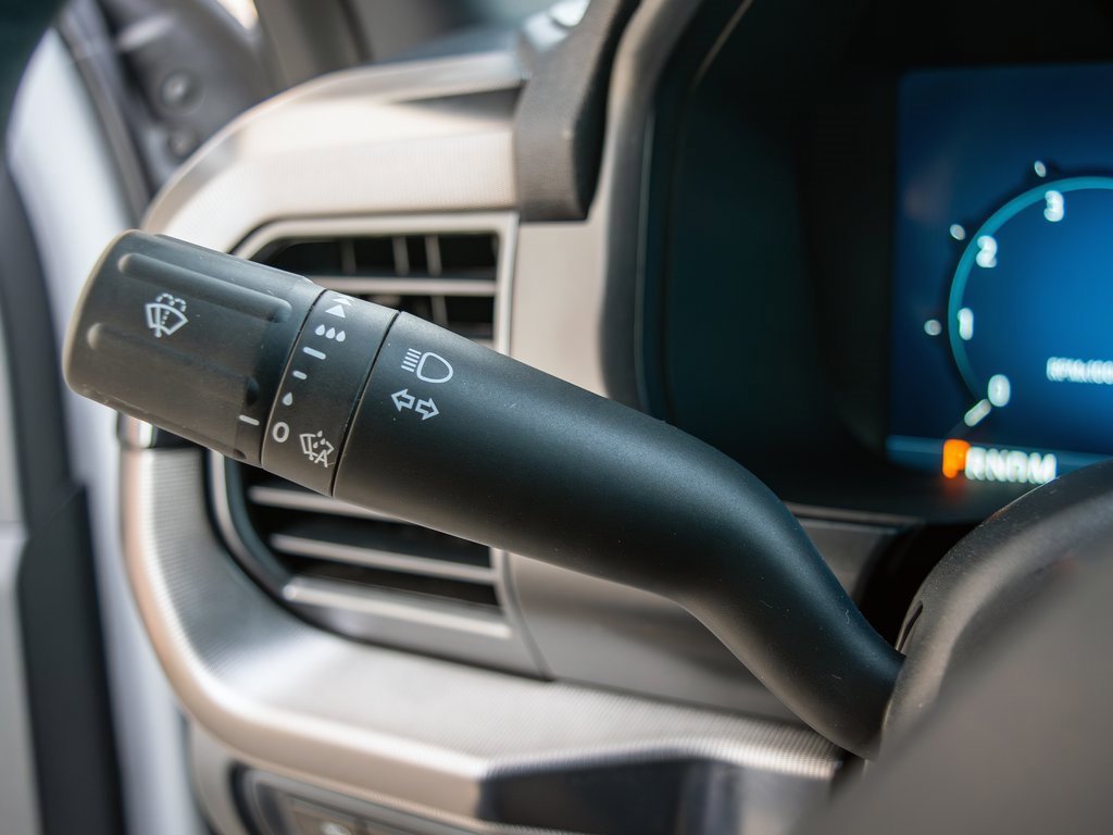 Used 2024 Ford F150 Lariat w/ Equipment Group 502A High image 17