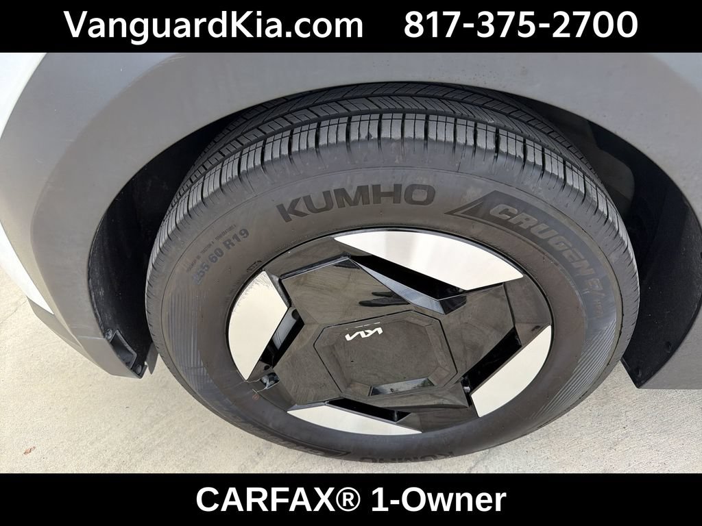 Certified 2024 Kia EV9 Light Long Range RWD image 21