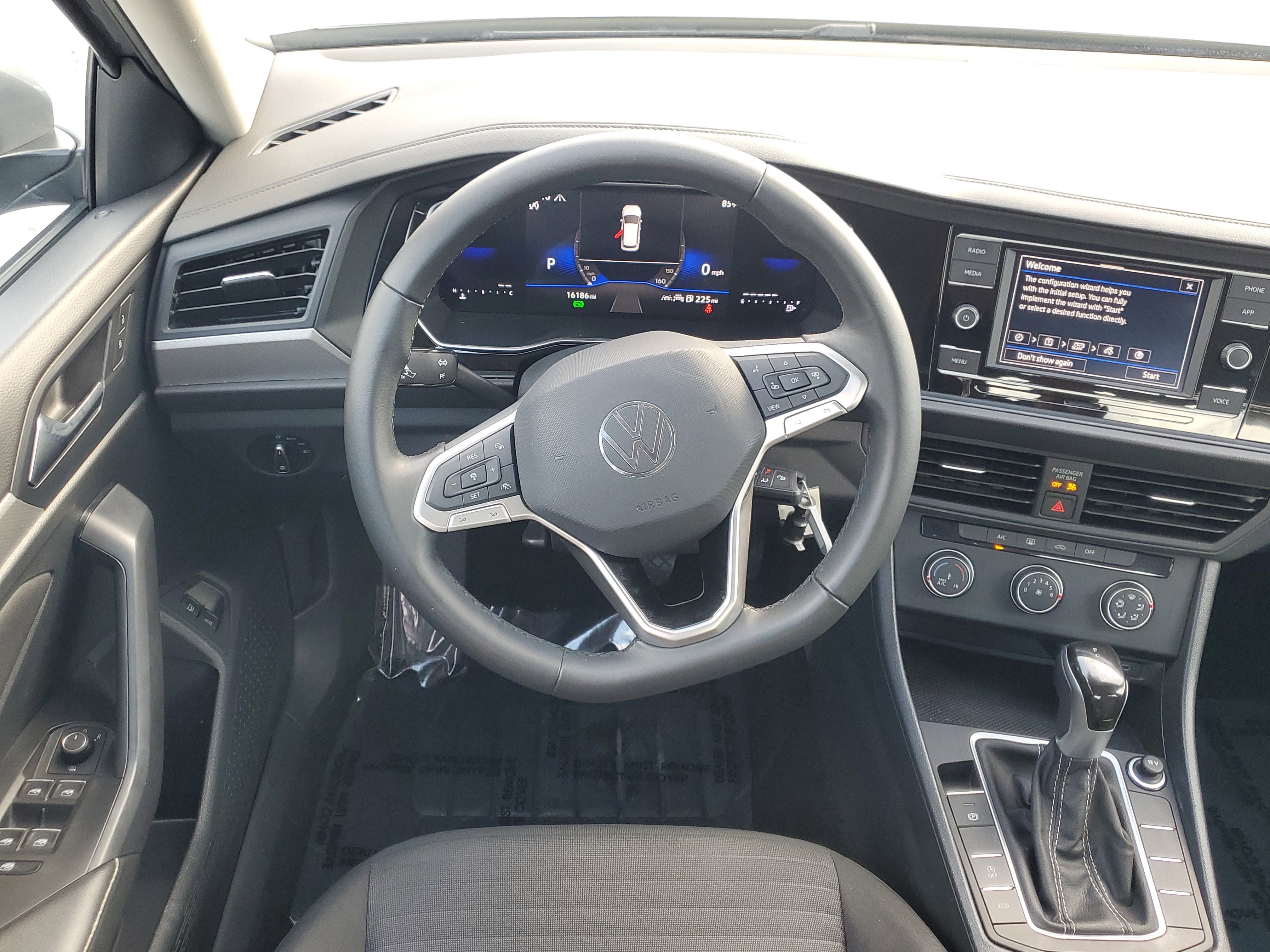 Used 2024 Volkswagen Jetta S image 17