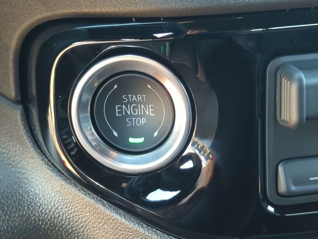 New 2026 GMC Sierra 1500 SLE image 16