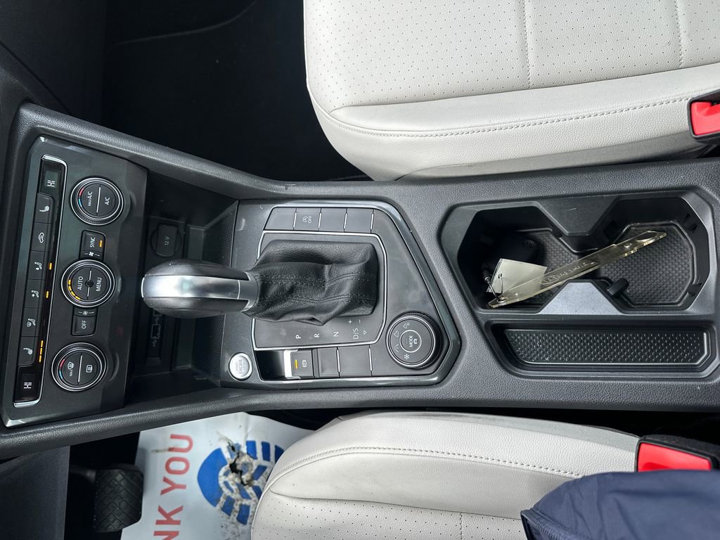 Used 2019 Volkswagen Tiguan SE w/ Panoramic Sunroof Package AWD/4WD image 12