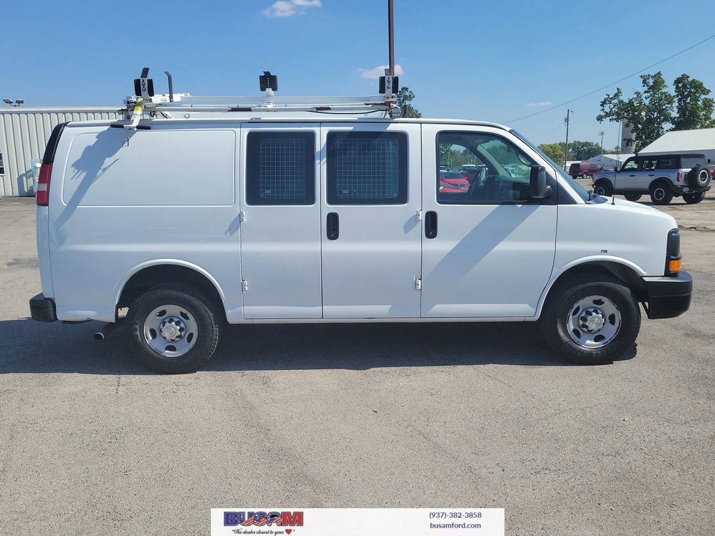 Used 2015 Chevrolet Express 2500 image 21