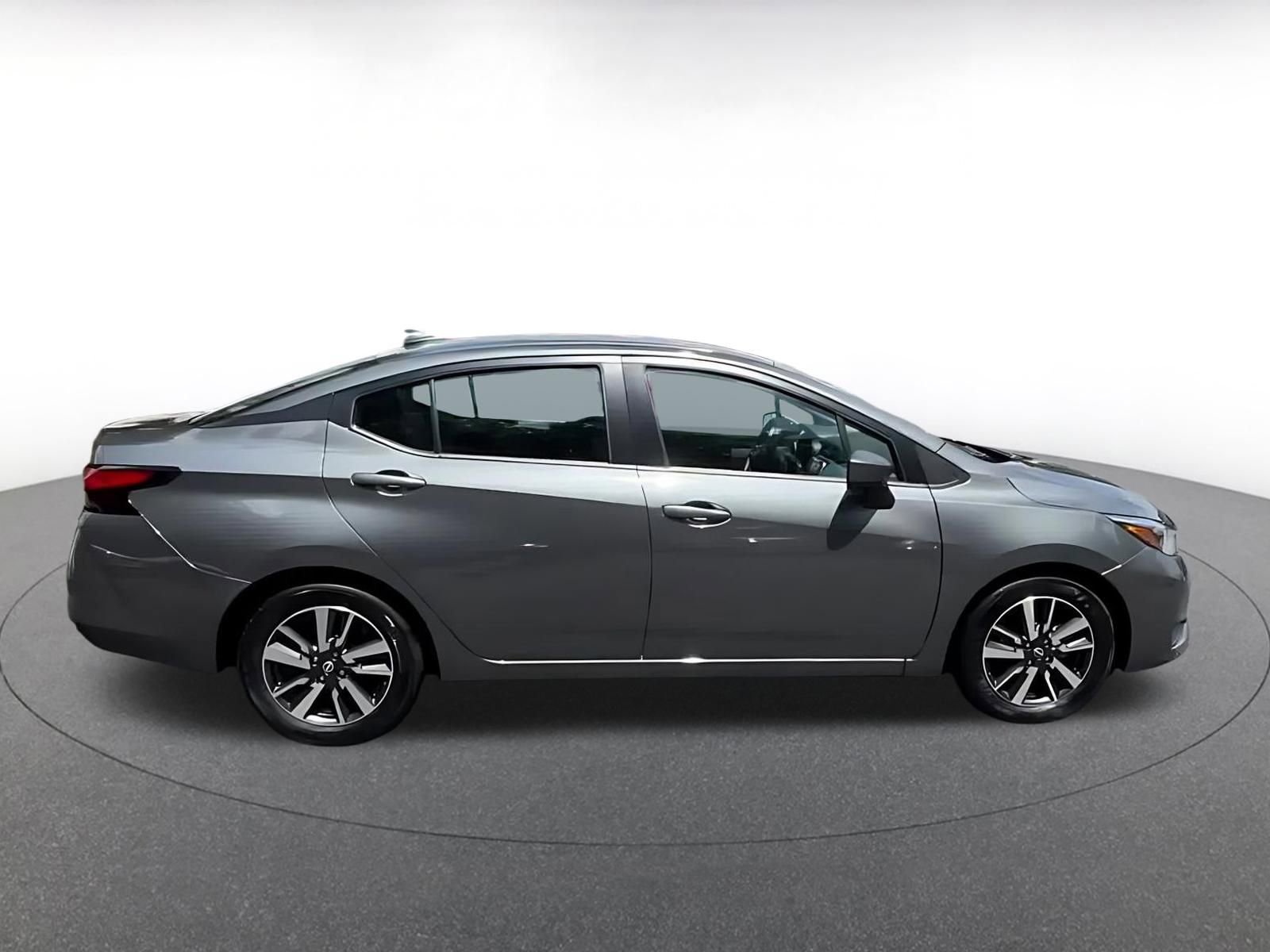 Used 2025 Nissan Versa SV FWD image 16