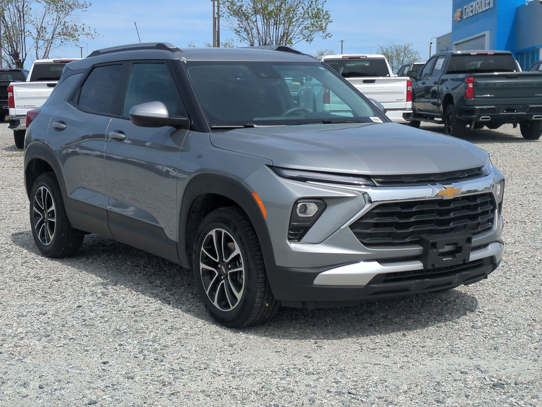 Certified 2025 Chevrolet TrailBlazer LT AWD/4WD image 2
