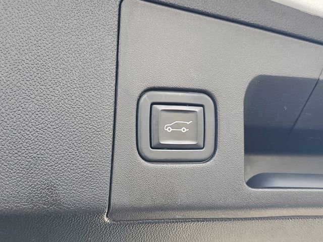 Certified 2023 Cadillac XT5 Luxury AWD/4WD image 10