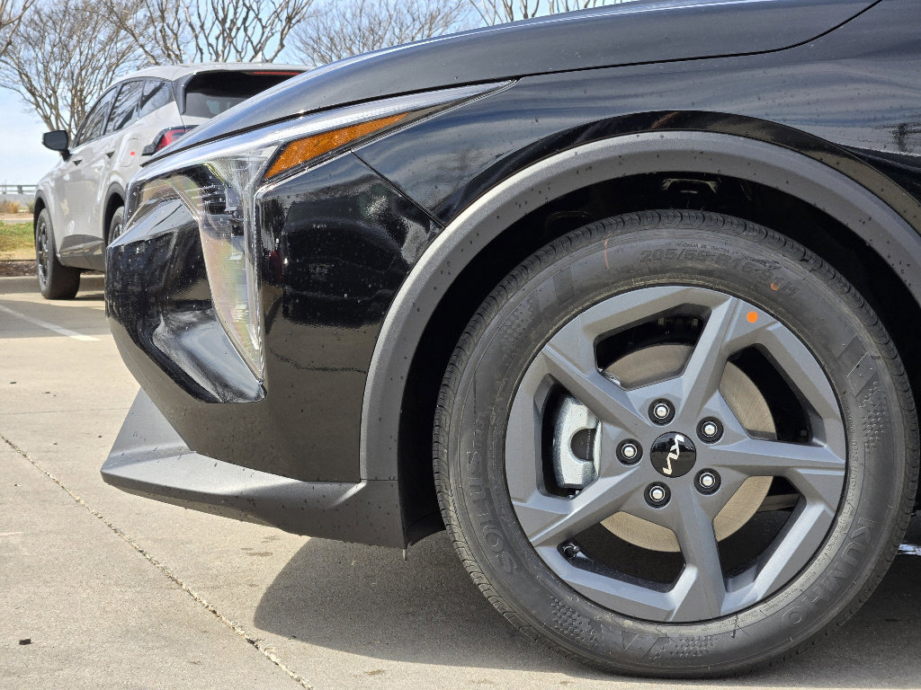 New 2026 Kia K4 LXS image 5