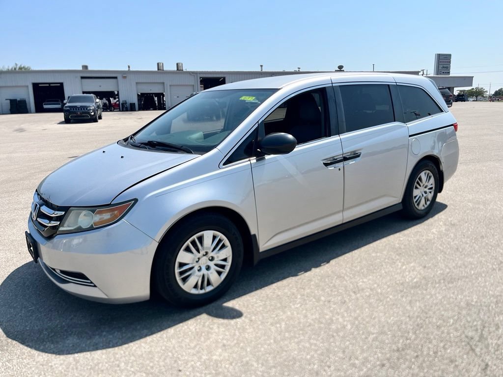 Used 2015 Honda Odyssey LX image 3