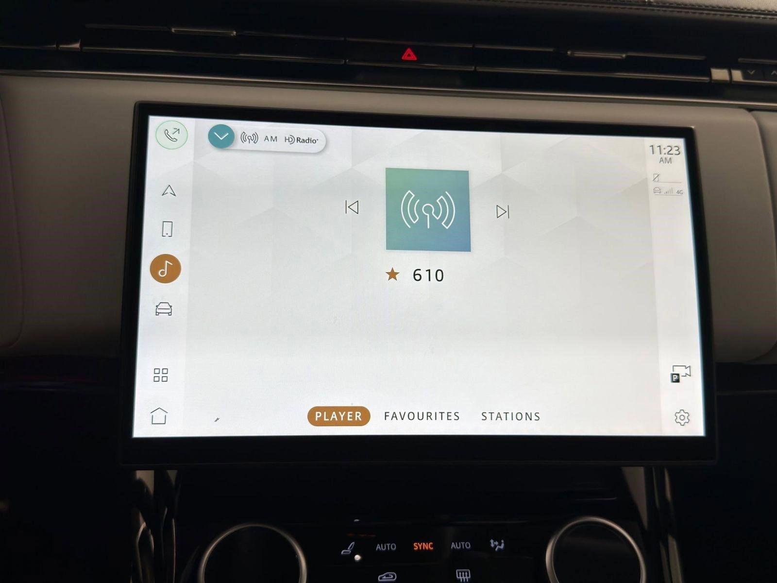 Used 2023 Land Rover Range Rover Sport SE Dynamic image 23